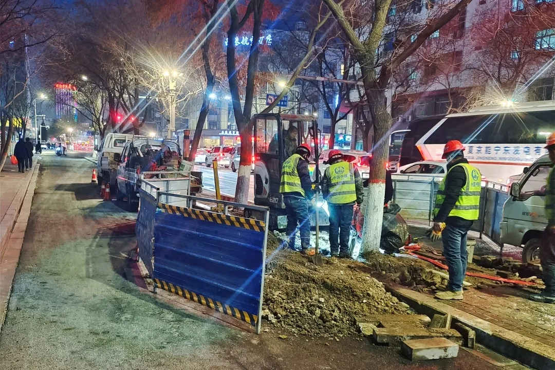 坚守岗位保供水 元旦服务“不打烊”